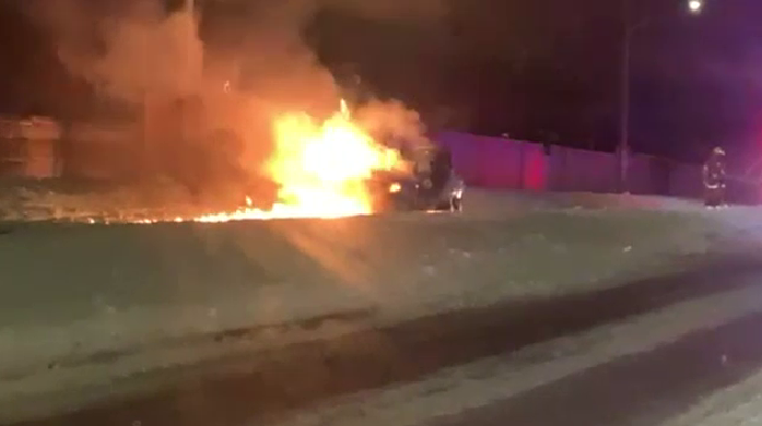A vehicle on fire in Waterloo. (Jan. 18, 2022)