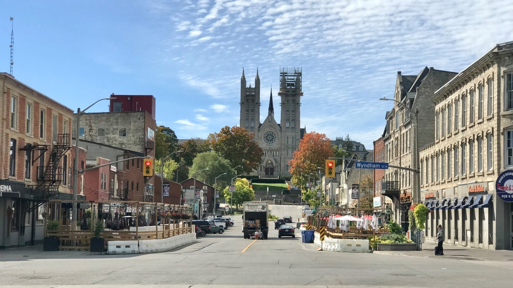 The intersection of MacDonell Street and Wyndham Street is seen in Downtown Guelph on Oct. 4, 2022. (Dan Lauckner/CTV Kitchener)