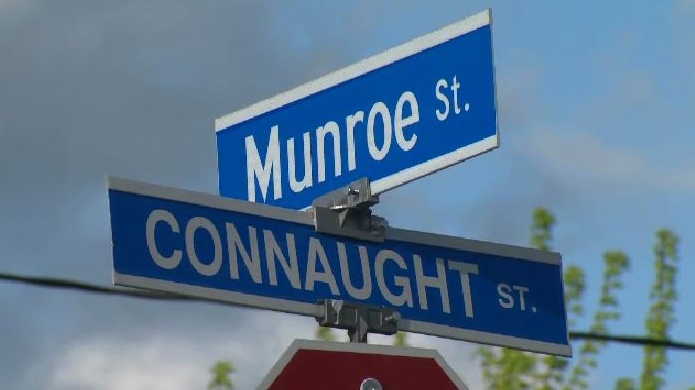 The Munroe and Connaught St. sign in Kitchener.