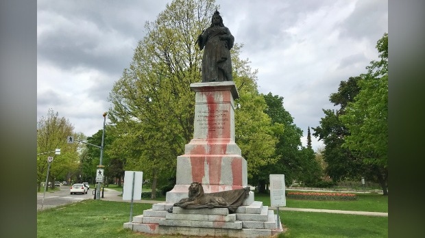 Paint is seen on the Queen Victoria Statue in Victoria Park in Kitchener on May 25, 2022. (Dan Lauckner/CTV News)