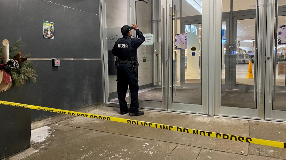 conestoga mall waterloo regional police robbery