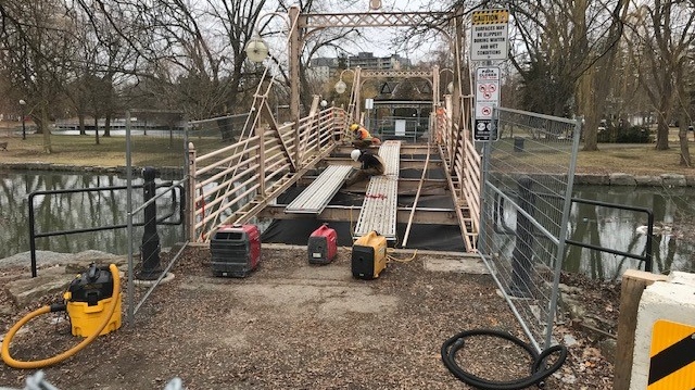 Roos Island bridge work